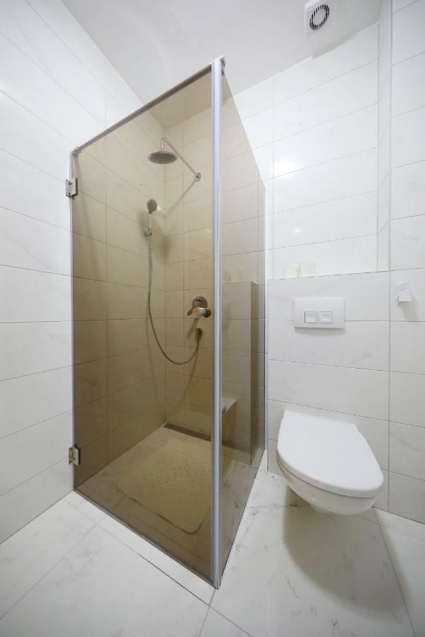 Apartmani Vlado Mitar Sukošan Buitenkant foto